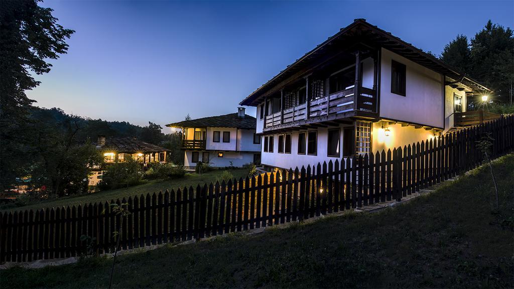 Strannopriemnitsa Guest House Bozhentsi Eksteriør billede